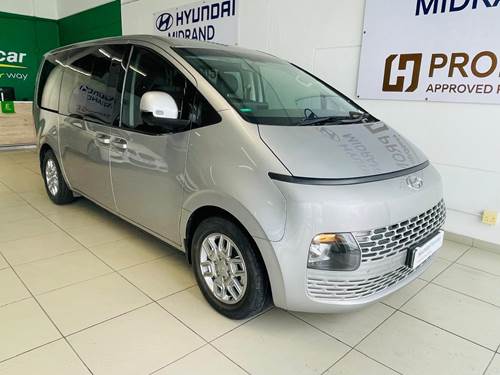 Hyundai Staria 2.2D Executive (9 Seater)