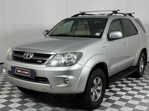 Toyota Fortuner I 4.0 V6 4X4