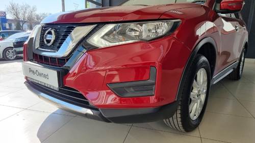 Nissan X-Trail VII 2.0 Visia 4x2