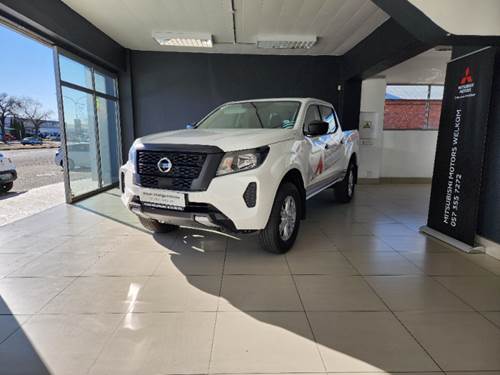 Nissan Navara 2.5 DDTi SE Double Cab