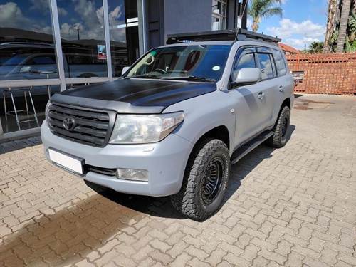 Toyota Land Cruiser 200 VX V8 TD Auto