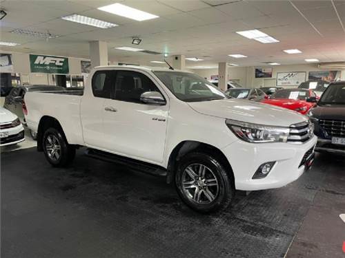 Toyota Hilux 2.8 GD-6 RB Raider Extra Cab Auto