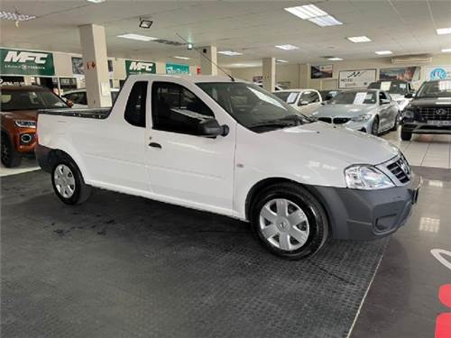 Nissan NP200 1.6i Pack