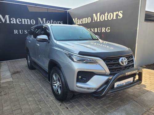 Toyota Fortuner V 2.4 GD-6 Raised Body Auto