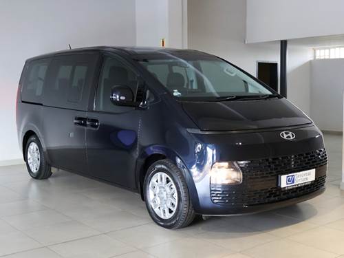 Hyundai Staria 2.2D Executive (9 Seater)