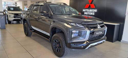 Mitsubishi Triton 2.4 Di-DC Xtreme Double Cab 4x4