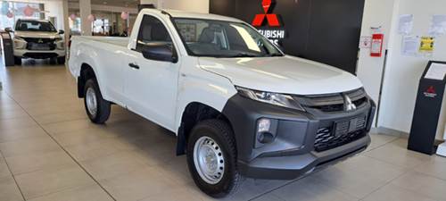 Mitsubishi Triton 2.4Di-GL 