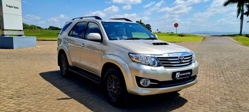 Toyota Fortuner III 3.0 D-4D 4x4 Auto