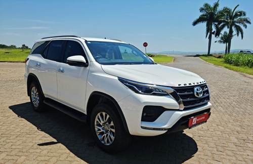 Toyota Fortuner V 2.8 GD-6 Raised Body Auto