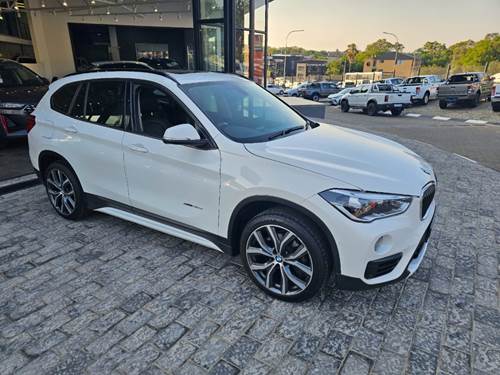 BMW X1 sDrive 20d (F48) (140 kW) Sport Line Steptronic 