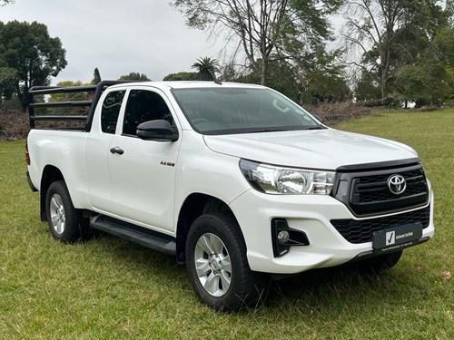 Toyota Hilux 2.4 GD-6 RB SRX Extra Cab Auto