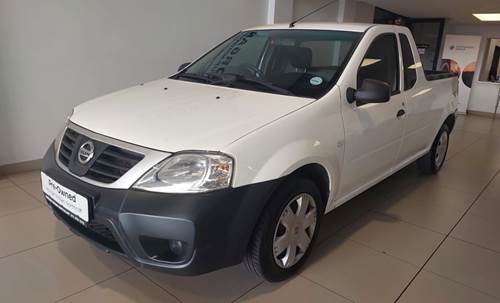 Nissan NP200 1.6i Pack