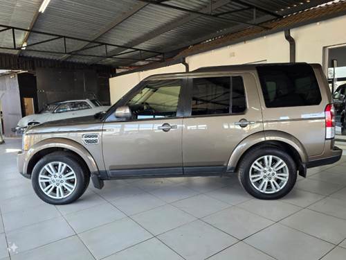 Land Rover Discovery 4 3.0 TD SD V6 HSE