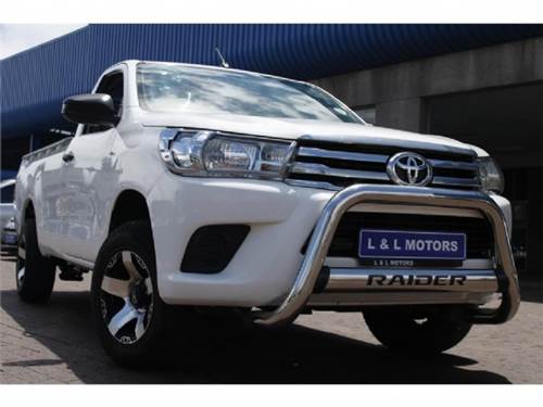 Toyota Hilux 2.4 GD 5MT Aircon Single Cab