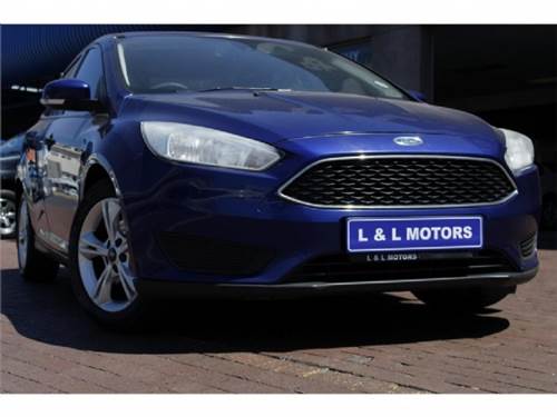 Ford Focus 1.0 EcoBoost Ambiente Sedan