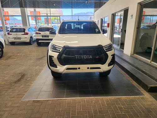 Toyota Hilux 2.8 GD-6 GR-S Double Cab Auto 4x4