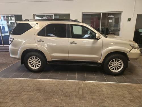 Toyota Fortuner III 3.0 D-4D 4x4 Auto