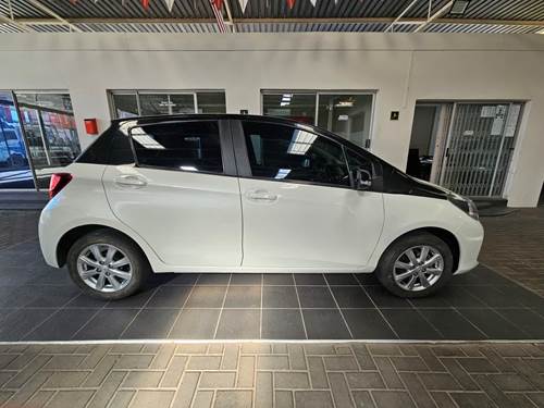 Toyota Yaris 1.3 5 Door