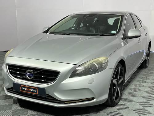 Volvo V40 D2 Momentum