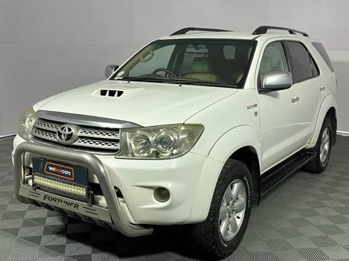 Toyota Fortuner II 3.0 D-4D 4X4 Auto