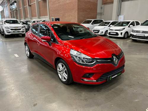 Renault Clio IV 900T (66kW) Expression 5 Door