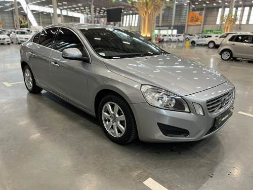 Volvo S60 T5 2.0