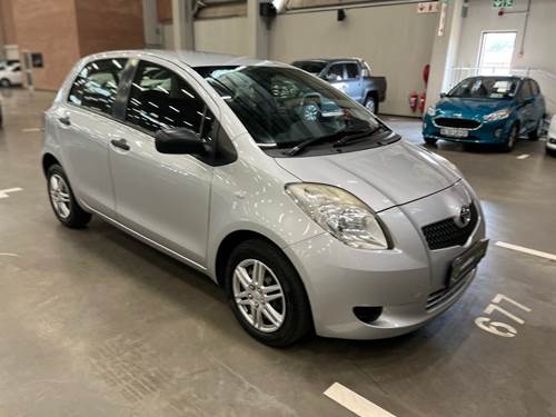 Toyota Yaris T3 Hatch Back A/C 