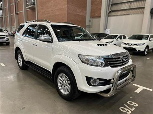 Toyota Fortuner III 3.0 D-4D Raised Body Auto