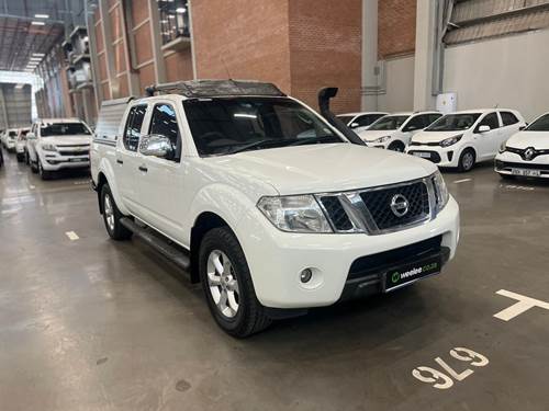 Nissan Navara 2.5 dCi Double Cab LE 4X4 Auto