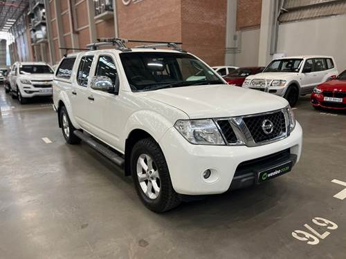 Nissan Navara 2.5 dCi Double Cab LE 4X4 Auto