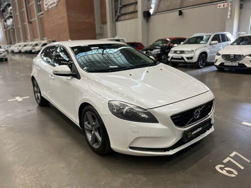 Volvo V40 D2 Essential