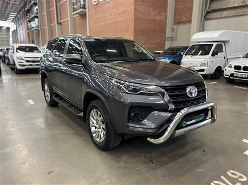 Toyota Fortuner V 2.8 GD-6 Raised Body Auto