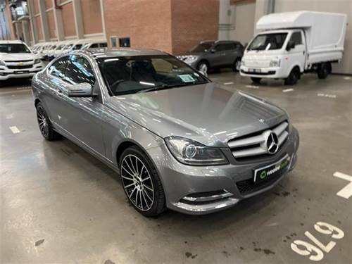 Mercedes Benz C 250 Blue Efficiency Coupe 7G-Tronic