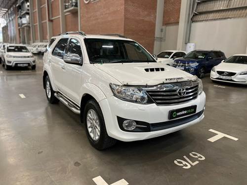 Toyota Fortuner III 3.0 D-4D 4x4 Auto