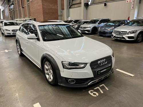 Audi A4 (B8-M2) Allroad 2.0 TDi Quattro S-tronic