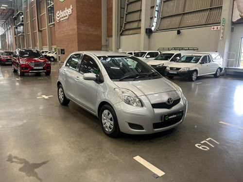 Toyota Yaris T3 Hatch Back A/C 