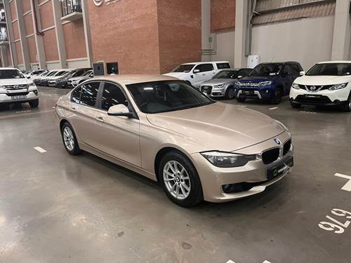 BMW 320i (F30) Steptronic