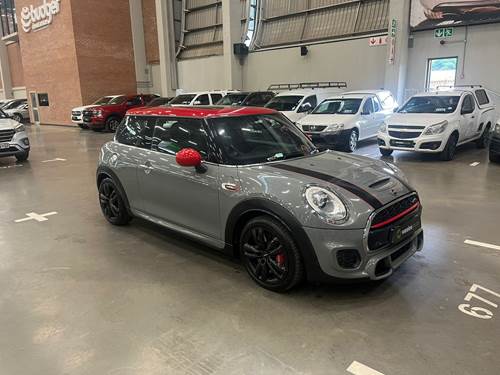 MINI Cooper Mark IV JCW 2.0 Steptronic