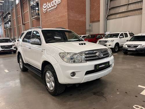 Toyota Fortuner II 3.0 D-4D Raised Body