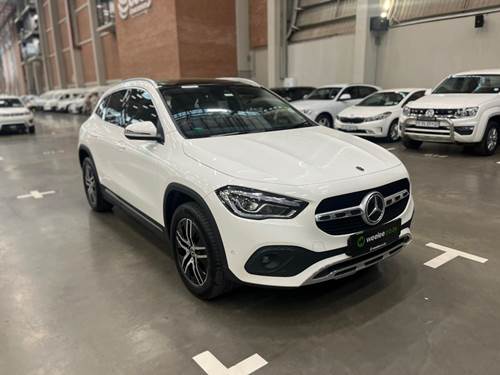 Mercedes Benz GLA 200 Progressive Auto