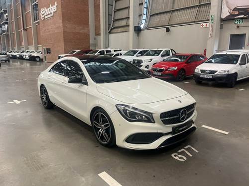 Mercedes Benz CLA 200 Urban Auto