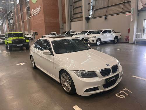 BMW 323i (E90) Sport Auto II