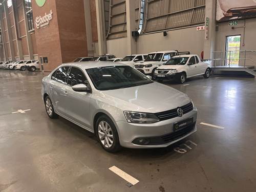 Volkswagen (VW) Jetta 6 1.6 TDi Comfortline DSG