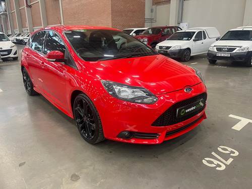 Ford Focus 2.0 GTDi ST1 5 Door