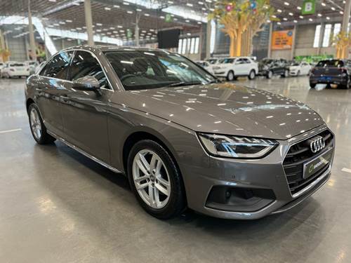 Audi A4 2.0 T FSi S-Line S-Tronic (40 TFSI)