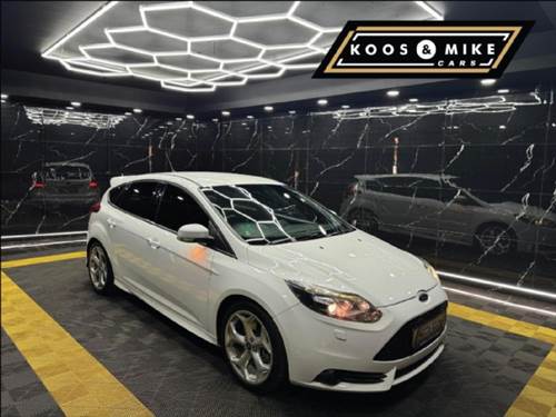 Ford Focus 2.0 GTDi ST3 5 Door