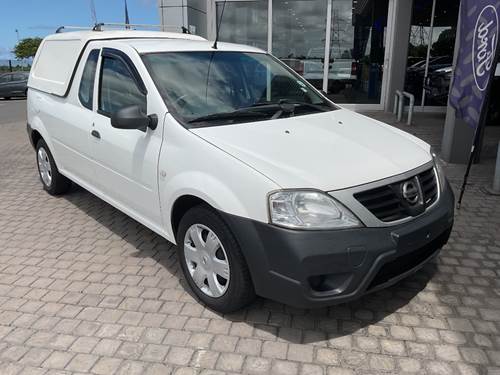 Nissan NP200 1.6i Pack