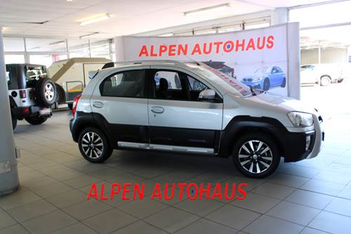 Toyota Etios Cross 1.5 Xs Hatch