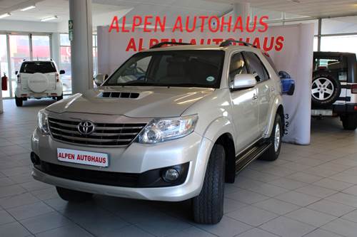 Toyota Fortuner III 2.5 D-4D VNT Raised Body