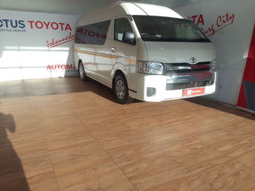 Toyota Quantum HIACE 2.5 D-4D 14 Seat